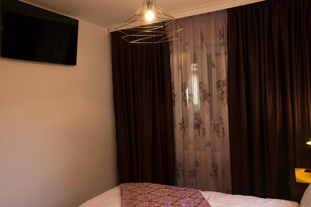 Apartament Mountain Life بوستين المظهر الخارجي الصورة